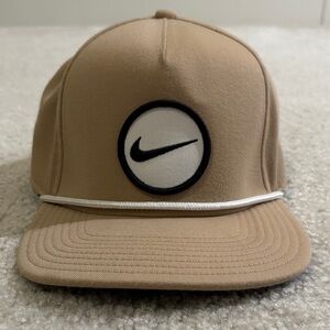 Nike Dri-Fit M/L Beige Logo Rope Cap